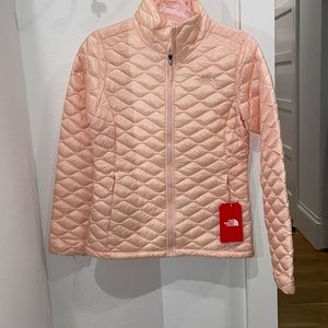 Brand new Women’s North Face size S Thermoball light peach color jacket .
